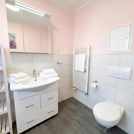 Apartament Toms Kajuete